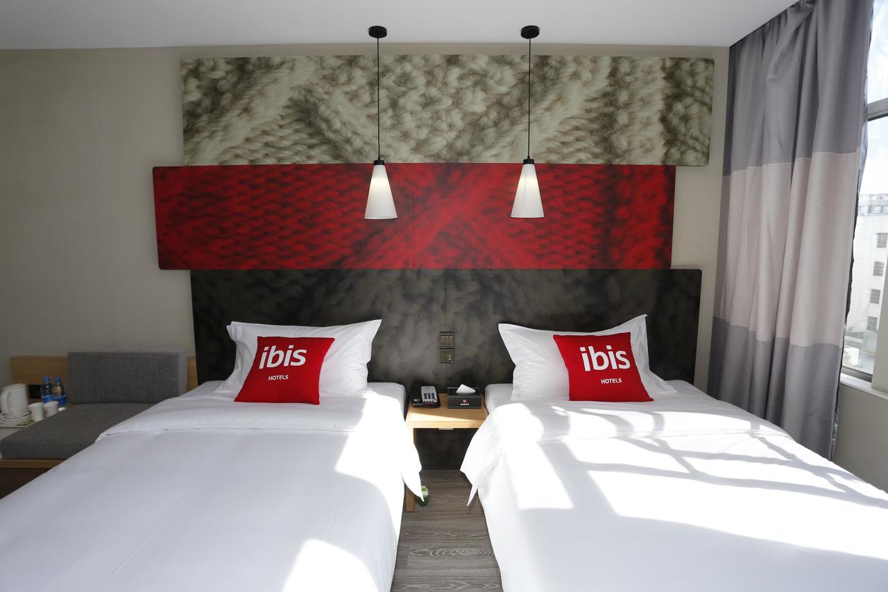 Готель Ibis Kunming Beijing Rd Екстер'єр фото