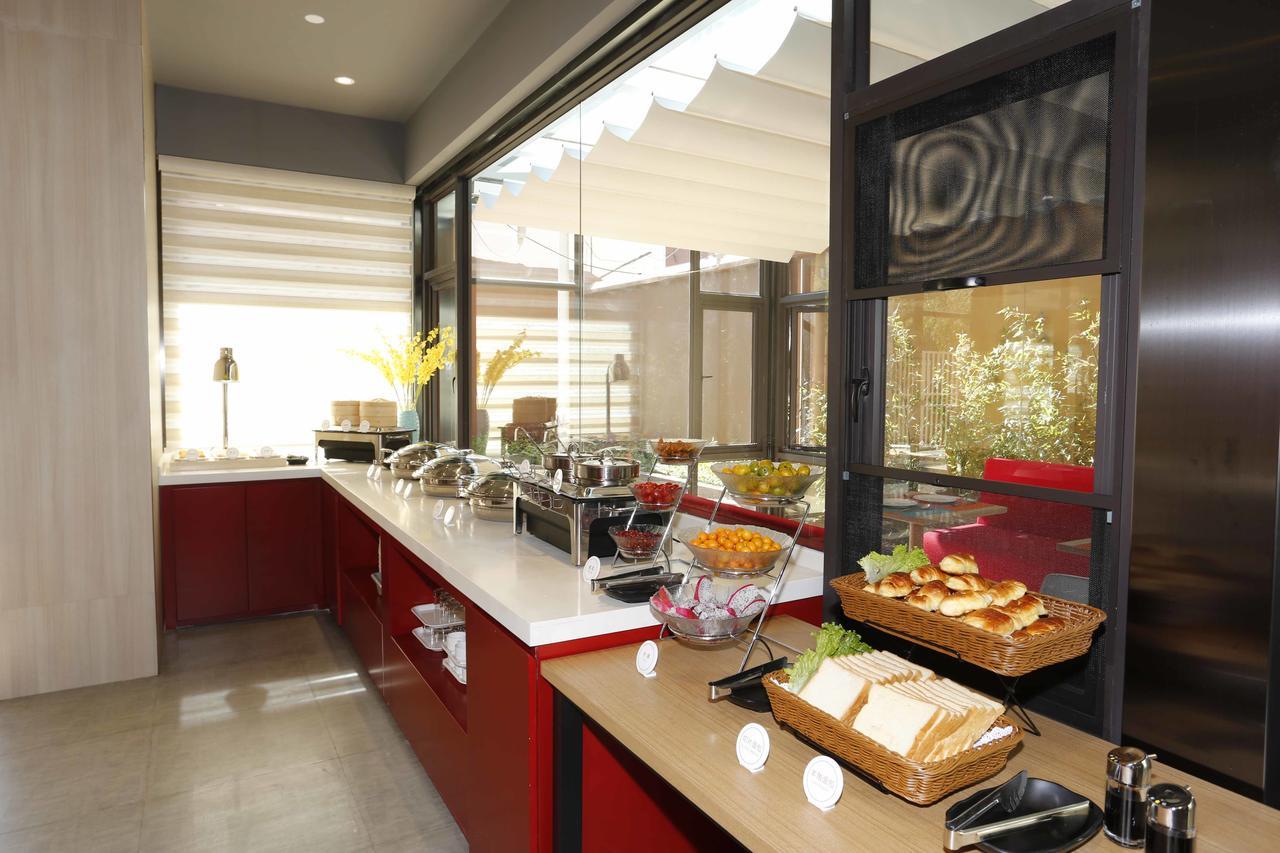 Готель Ibis Kunming Beijing Rd Екстер'єр фото